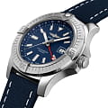 Breitling Breitling Avenger Automatic GMT 45 A32395101C1X2 , наручные мужские часы фото под углом