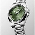 Longines L37204026 женские часы застежка крупным планом
