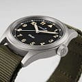 Hamilton Hamilton Khaki Field Quartz 38mm H69401930 кварцевые мужские часы часы крупный план черный циферблата