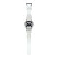 Casio Casio G-Shock DW-B5600G-7 электронные мужские часы часы крупный план черный циферблата