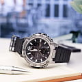 Casio GST-B300E-5AER мужские часы застежка крупным планом