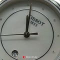 Tissot Tissot Flamingo T094.210.11.116.00 женские часы перламутровый циферблат на запястье