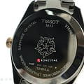 Tissot T1019102206100 наручные женские часы застежка крупным планом
